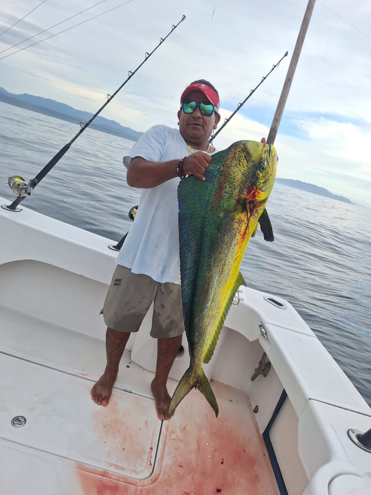 Family fishing experience in Costa Rica